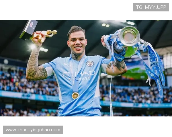 埃德森土超首秀遭遇球迷冲击,门将心理素质受考验 埃德森土超首秀遭遇球迷冲击,门将心理素质受考验